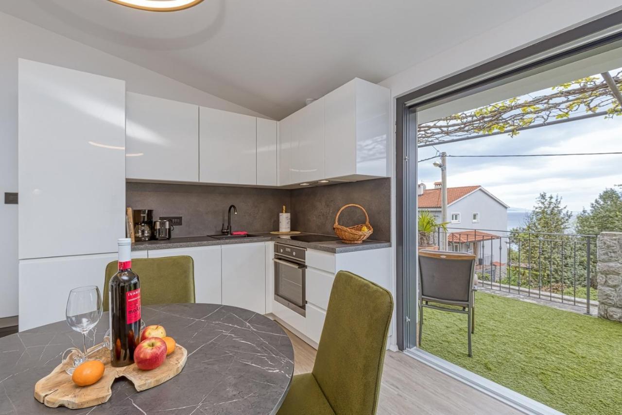 Kostabela - Sea View Lejlighed Rijeka Eksteriør billede